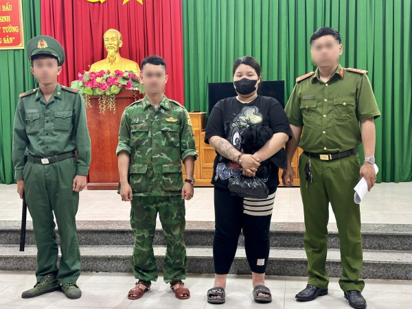 Đồng Tháp: Bắt 16 người nhập cảnh trái phép, có 1 người đang bị truy nã