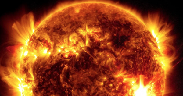 Báo động bão mặt trời mạnh nhất trong 2 thập niên lao đến trái đất