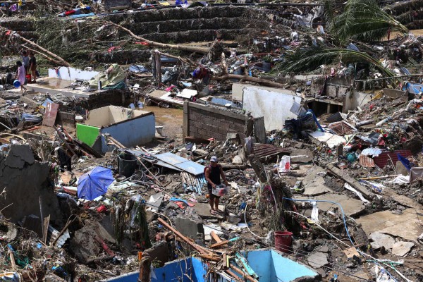 130 người chết do bão Kalmaegi, Philippines điều tra 500 dự án chống lũ