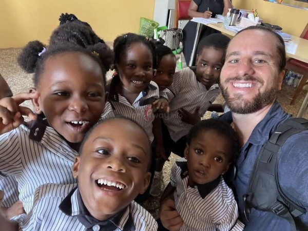 Bùng nổ xu hướng du lịch miễn phí của giới trẻ