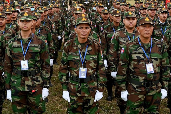 Campuchia chính thức tăng thời hạn nghĩa vụ quân sự bắt buộc