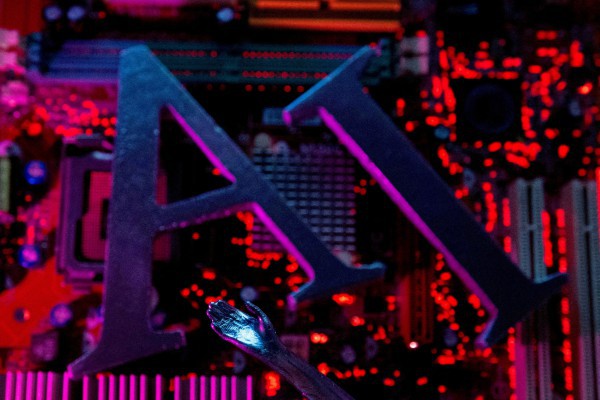 Cảnh sát dùng AI vạch trần việc làm mờ ám trên mạng xã hội