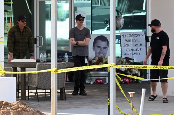 Charlie Kirk, đồng minh vừa bị ám sát của ông Trump là ai?