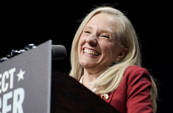 Chiến thắng càn quét của đảng Dân chủ trong ngày bầu cử Mỹ, ông Trump lên tiếng