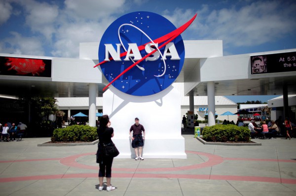 Công dân Trung Quốc bị cấm tham gia chương trình của NASA