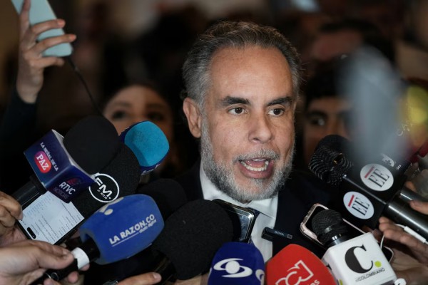 Giữa sức ép từ ông Trump, Colombia phát đi thông điệp mới