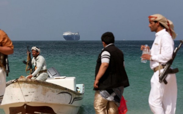 Lực lượng Houthi tiếp tục tập kích tàu Mỹ trên Biển Đỏ