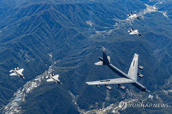 Mỹ-Nhật-Hàn tập trận chung giữa lúc Bán đảo Triều Tiên “dậy sóng”