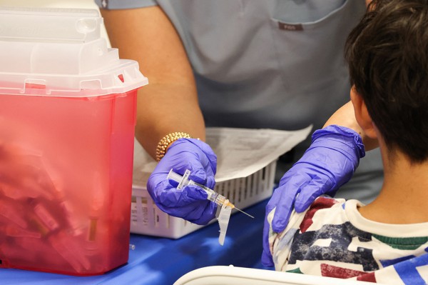 Mỹ giảm số vắc xin được khuyến nghị cho mọi trẻ em