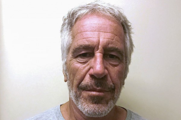 Mỹ kết luận về cái chết của tỉ phú ấu dâm Jeffrey Epstein Mỹ kết luận về cái chết của tỉ phú ấu dâm Jeffrey Epstein