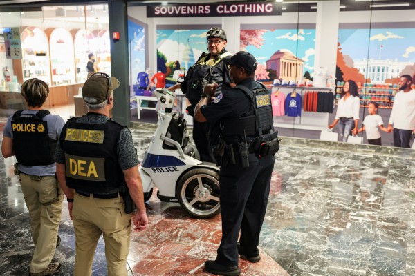 Người vô gia cư ở thủ đô Washington có thể phải vào tù nếu không rời đi