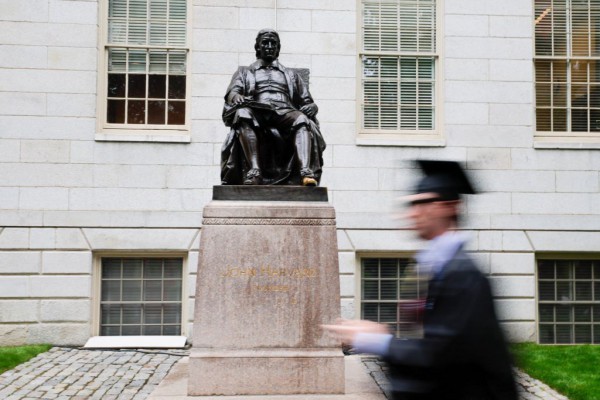 Thẩm phán Mỹ chặn kế hoạch ngăn cản Đại học Harvard nhận sinh viên quốc tế