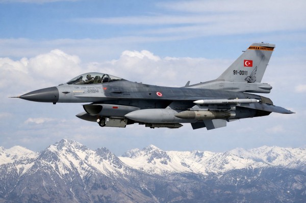 Tiêm kích F-16 Thổ Nhĩ Kỳ rơi trong lúc điều tra tín hiệu radar ở biên giới