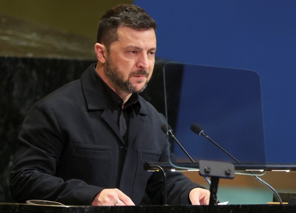 Tổng thống Ukraine dọa có vũ khí mới buộc Nga phải đàm phán