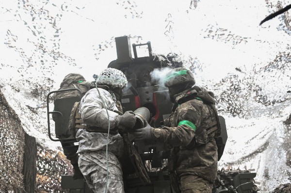 Tổng thống Ukraine hé lộ số binh sĩ tử trận; Nga cảnh báo NATO