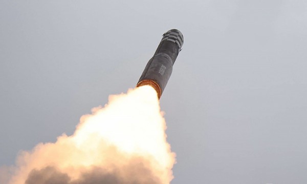 Triều Tiên xác nhận phóng ICBM Hwasong-18, Hội đồng Bảo an họp khẩn