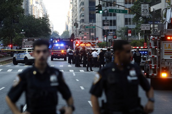 Xả súng tại tòa nhà chọc trời Mỹ, 5 người chết