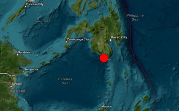 Động đất 7,8 độ Richter ở miền nam Philippines, nhiều nước cảnh báo sóng thần