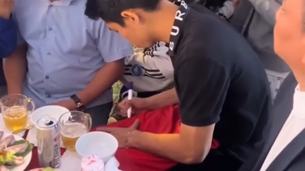 Chuyện chưa kể về đội bóng trường làng của Vua phá lưới Đình Bắc: Từng thua vì bị ‘tố’... không có giày