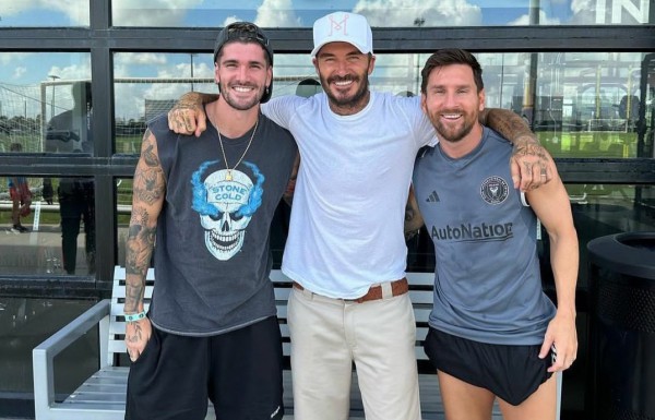 David Beckham chiều lòng Messi, chiêu mộ ‘vệ sĩ riêng’ từ đội tuyển làm quà gia hạn David Beckham chiều lòng Messi, chiêu mộ ‘vệ sĩ riêng’ từ đội tuyển làm quà gia hạn
