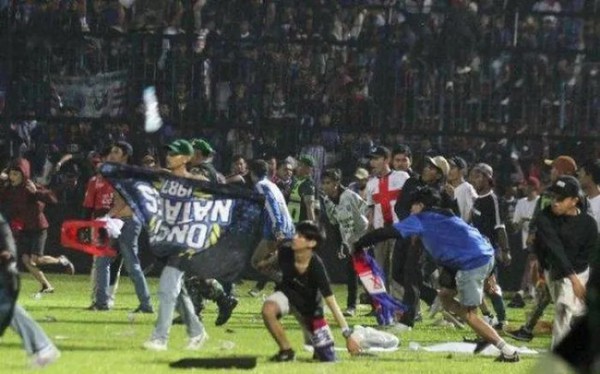 Liên đoàn Bóng đá Việt Nam gửi lời chia buồn tới Liên đoàn Bóng đá Indonesia