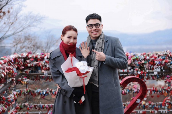 Tiền vệ Đức Huy cầu hôn nữ MC xinh đẹp của VTV: ‘Chốt đơn’