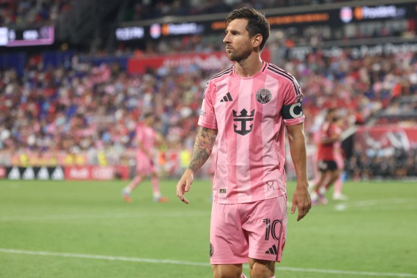 Tranh cãi Messi thi đấu trận Các ngôi sao MLS 2025: CĐV muốn, HLV nói không Tranh cãi Messi thi đấu trận Các ngôi sao MLS 2025: CĐV muốn, HLV nói không