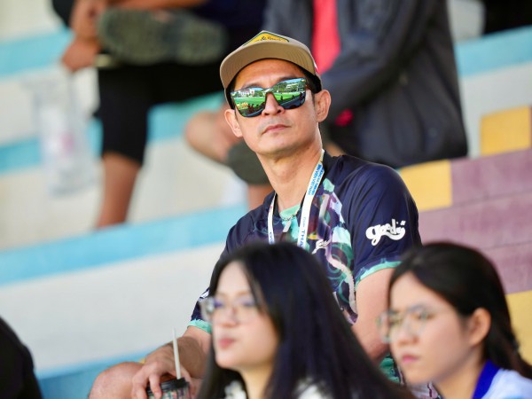 Xem giải sinh viên, Diễn viên Huy Khánh bồi hồi nhớ thời 