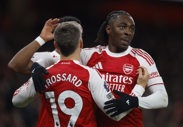 Arsenal áp đảo hoàn toàn, thắng đậm Tottenham: Liverpool bị ‘hít khói’ trong cuộc đua vô địch