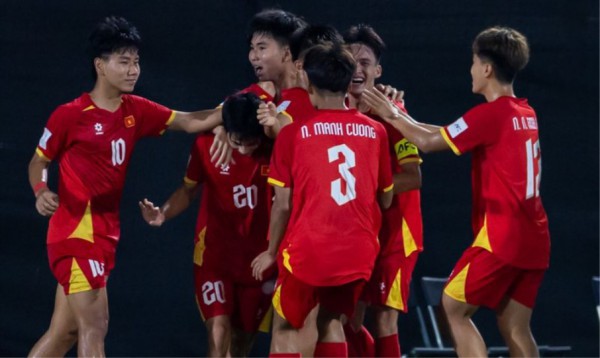 Báo Hàn Quốc hú vía: 