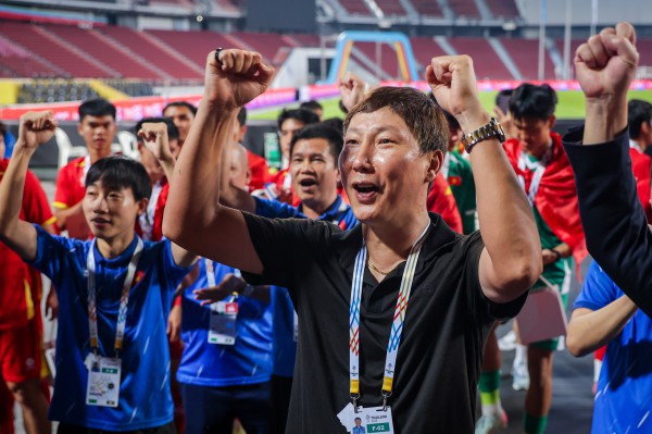 Báo Indonesia bất ngờ nhắc về HLV Kim Sang-sik: Việt Nam vượt trội Indonesia