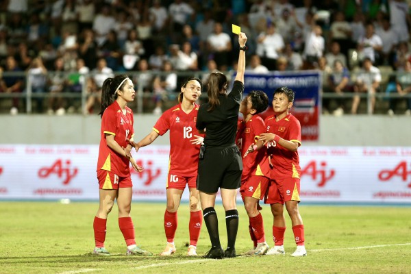 Báo Philippines còn phải kêu: ‘Bàn thắng đội tuyển nữ Việt Nam hợp lệ, chỉ tiếc SEA Games không có VAR’