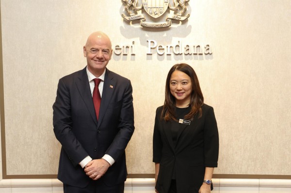 Bộ trưởng Malaysia lo thắt ruột trước giờ G: Lối thoát nào sau khủng hoảng bê bối nhập tịch?