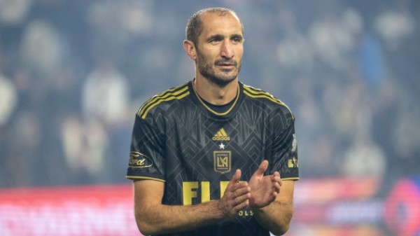 Chiellini giải nghệ ở tuổi 39