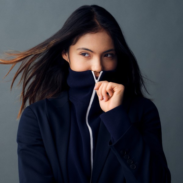 Emma Raducanu song hành cùng huyền thoại Roger Federer trong vai trò đặc biệt