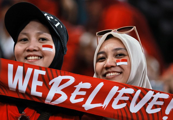 HLV Kluivert thất vọng ê chề vì Indonesia thua đau, bất ngờ đưa trọng tài lên tận mây xanh