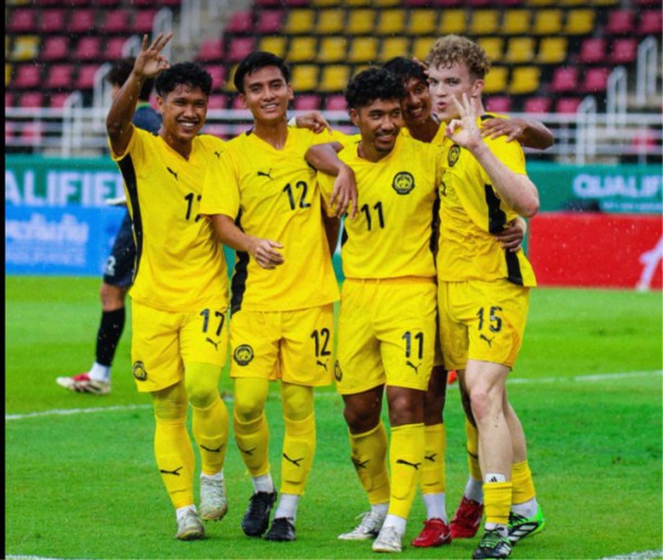 Indonesia cùng Malaysia thắng nhưng vẫn Indonesia cùng Malaysia thắng nhưng vẫn
