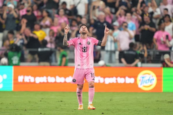 Messi ghi bàn và kiến tạo cực đỉnh, Inter Miami vẫn phải nhận cú sốc lớn