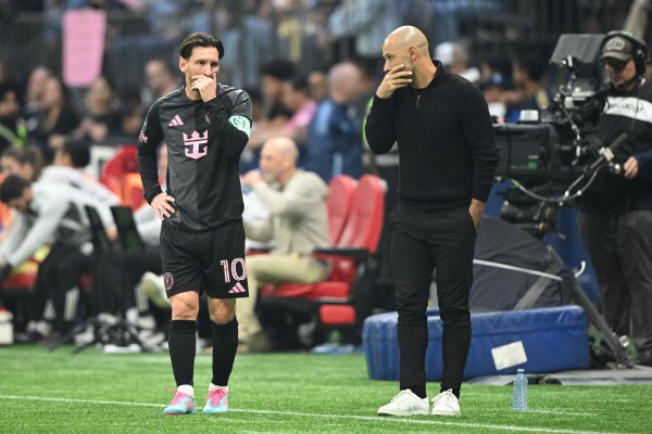 Messi yêu cầu nói chuyện riêng với David Beckham, Inter Miami sắp biến động lớn Messi yêu cầu nói chuyện riêng với David Beckham, Inter Miami sắp biến động lớn