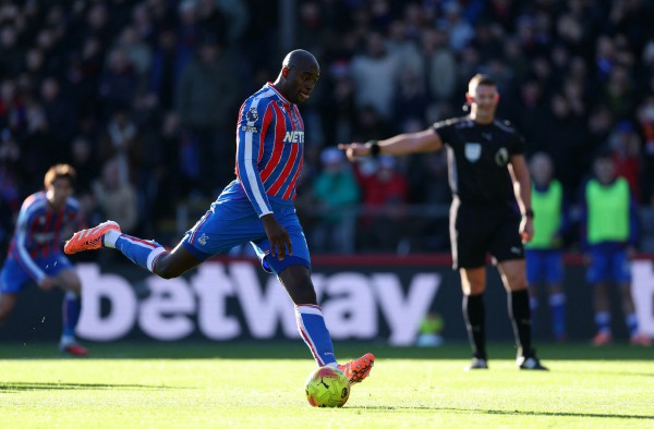 Nhận bàn thua vì ‘không cập nhật luật’, M.U vẫn ngược dòng ngoạn mục hạ Crystal Palace