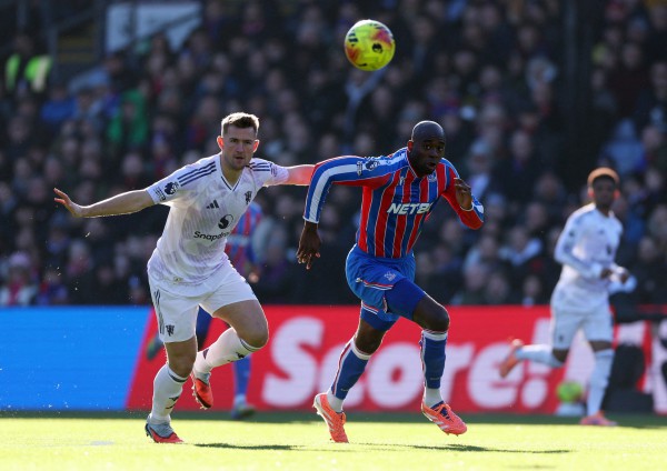 Nhận bàn thua vì ‘không cập nhật luật’, M.U vẫn ngược dòng ngoạn mục hạ Crystal Palace