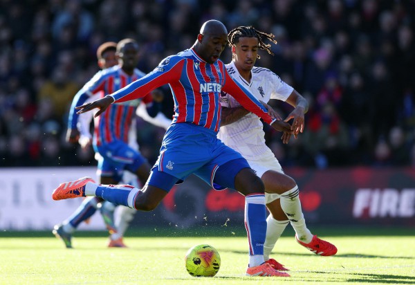 Nhận bàn thua vì ‘không cập nhật luật’, M.U vẫn ngược dòng ngoạn mục hạ Crystal Palace