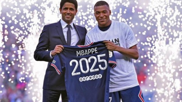 PSG có thể mua mới một nửa đội hình để thay thế Mbappé