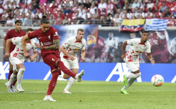 RB Salzburg giành chiến thắng trong trận giao hữu với Liverpool
