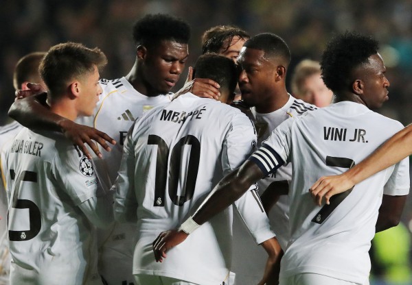 Real Madrid ‘nghiền nát’ đội tí hon Kairat, vì sao Liverpool bị tước phạt đền phút 89? Real Madrid ‘nghiền nát’ đội tí hon Kairat, vì sao Liverpool bị tước phạt đền phút 89?
