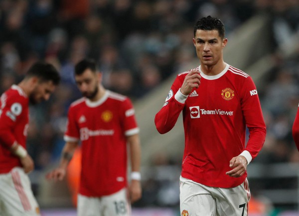 Ronaldo tự đẩy mình ra xa đồng đội ở M.U?