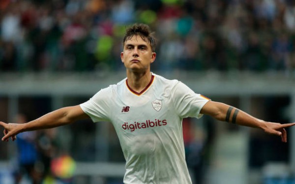 Serie A - Inter bại trận trước Roma, AC Milan thắng ấn tượng