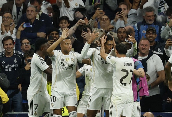 ”Song sát” Mbappe - Vinicius suýt phá hỏng ngày vui của Real Madrid, Liverpool thắng ấn tượng ”Song sát” Mbappe - Vinicius suýt phá hỏng ngày vui của Real Madrid, Liverpool thắng ấn tượng
