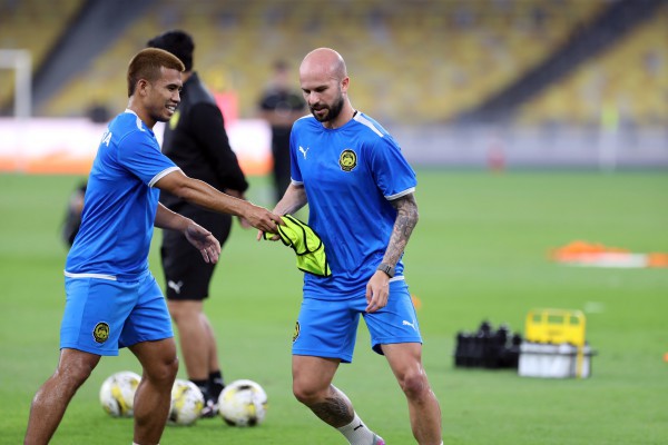 Truyền thông khu vực: Thật ngạc nhiên vì CAS cũng quá khó khăn, chưa thể phán quyết vụ nhập tịch lậu