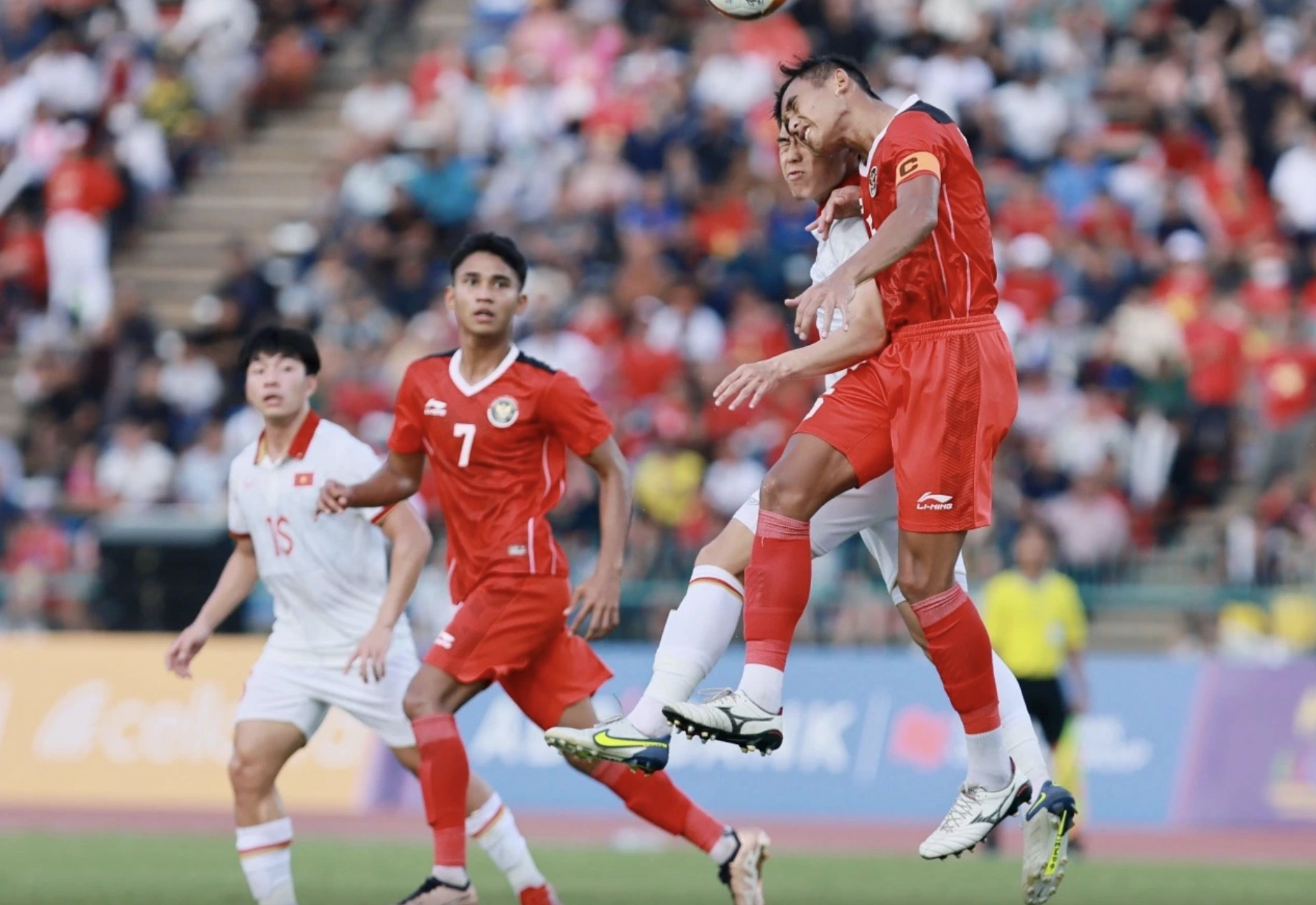 U.20 Indonesia bị loại khỏi giải châu Á, CĐV tấn công HLV: Sợ thua đội Việt Nam U.20 Indonesia bị loại khỏi giải châu Á, CĐV tấn công HLV: Sợ thua đội Việt Nam